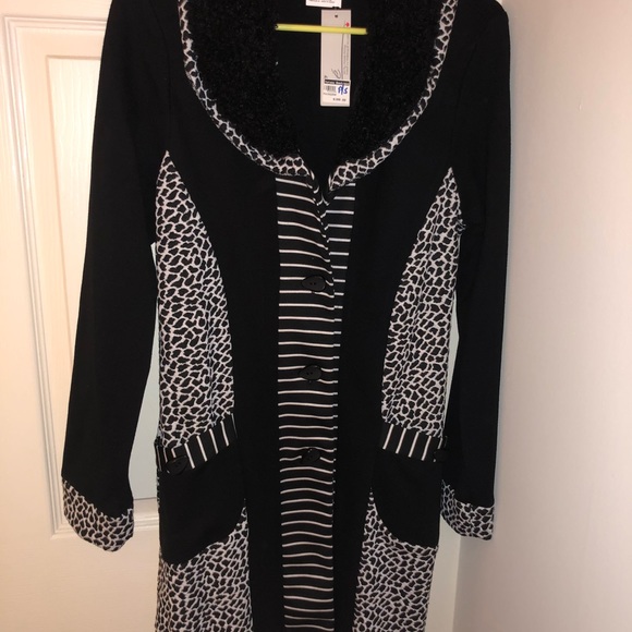 Perfect fun coat for your inner diva - Picture 6 of 7